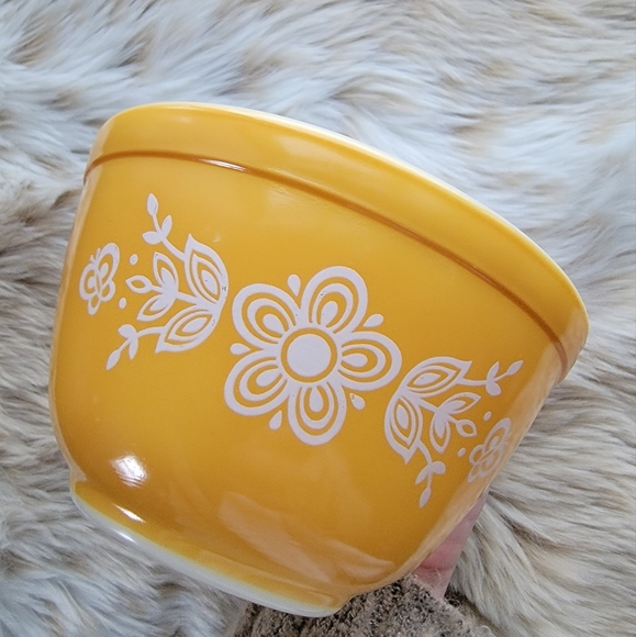 Pyrex Other - Vintage Butterfly Gold Pyrex 401 Pint Bowl